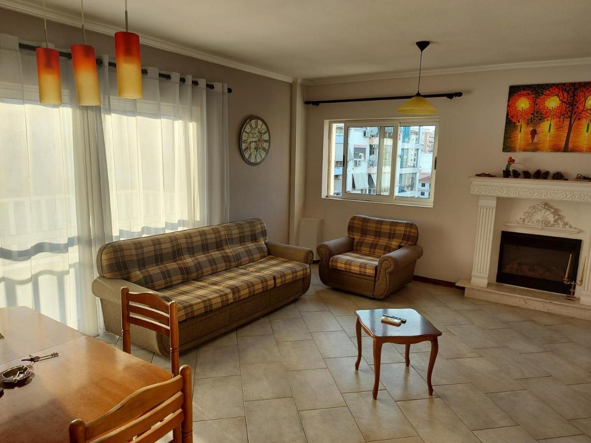 Manka' S Place Appartement Tirana Buitenkant foto