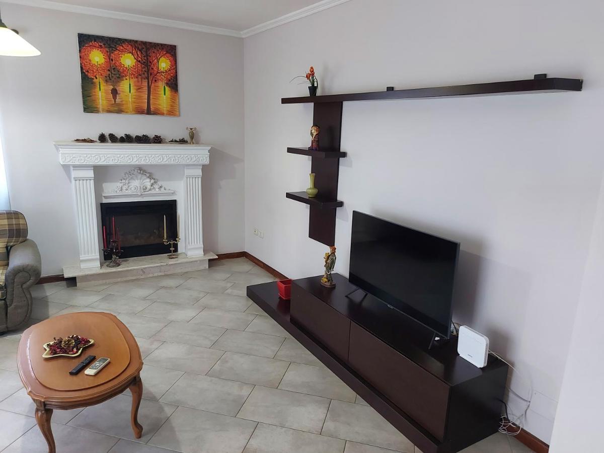 Manka' S Place Appartement Tirana Buitenkant foto