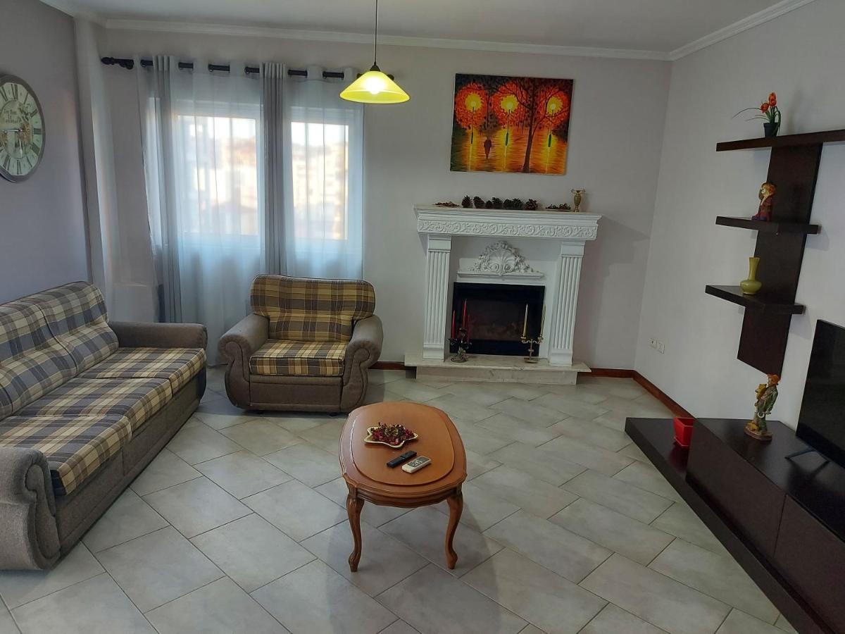 Manka' S Place Appartement Tirana Buitenkant foto