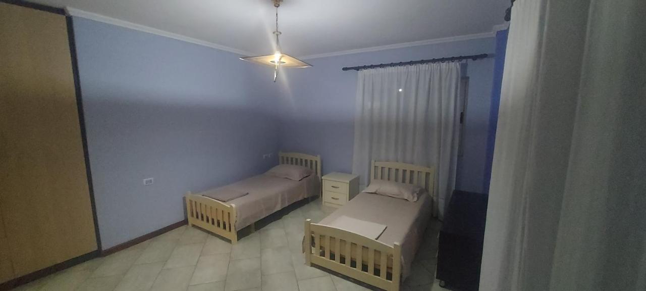 Manka' S Place Appartement Tirana Buitenkant foto